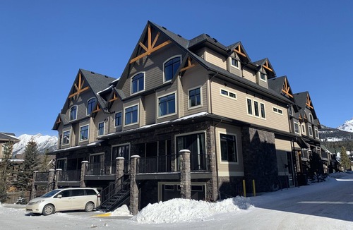 Canmore House | 2608 SQF ALL NEW MOUNTAIN VIEW TOWNHOUSE#12: 4BR+4.5BTH for 12 NEAR ALL（10651）