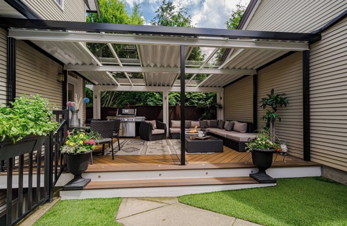 Yorkson House | 3 Bedroom Family Friendly House in Langley BC - 45 minutes from Vancouver!