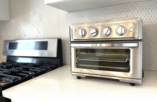 West Hillhurst House | 35% off monthly - West Hillhurst- 2BR near Foothills Hospital by the river