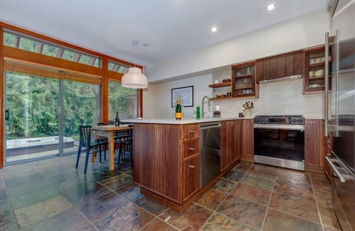 Village North Villa | 3BD/3BA Townhome Hot Tub, Garage
