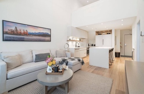 Blackcomb Apartment | 3BDR Luxury Ski-In&Out w/Pool&Hot Tub|Prime Loc.