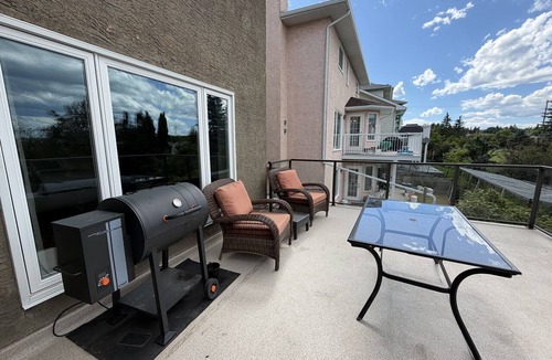 Northwest Calgary House | 4BR Calgary Home | Ping Pong + Parking