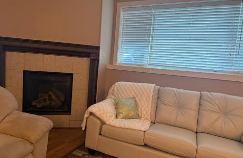 Southwest Mission House | 5024 Seon Crescent