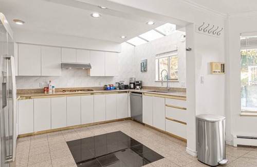 Fraserview House | 5BR Cozy Home | Near Airport & Richmond