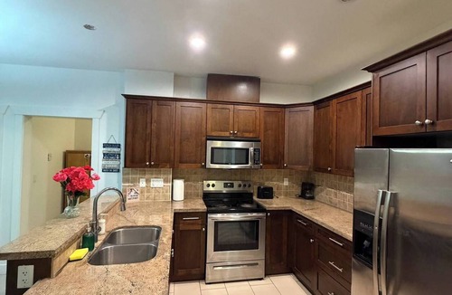 Guildford Apartment | A Cozy and Comfy apartment in Surrey, BC.