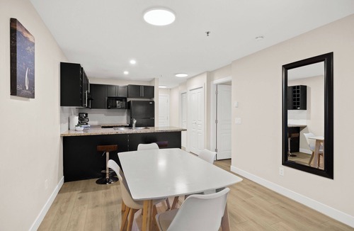 Central Okanagan Condo | Afternoon Okanagan Sunshine - Steps To The Beach