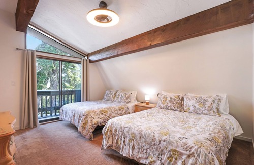 Courtenay Ski Chalet | Airie at Mount Washington