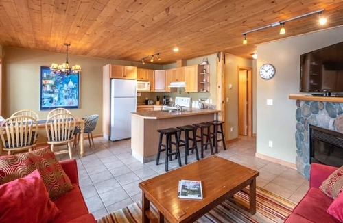 Apex Mountain Apartment | Apex Mountain ~ The Sweet Spot