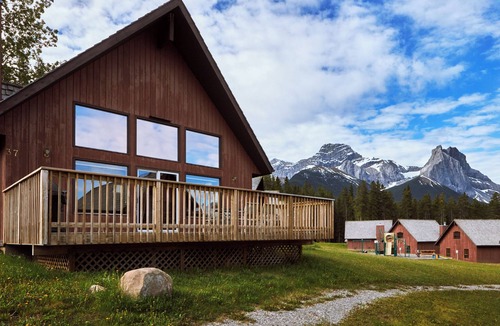 Canmore Cabin | Banff Gate Mountain Resort