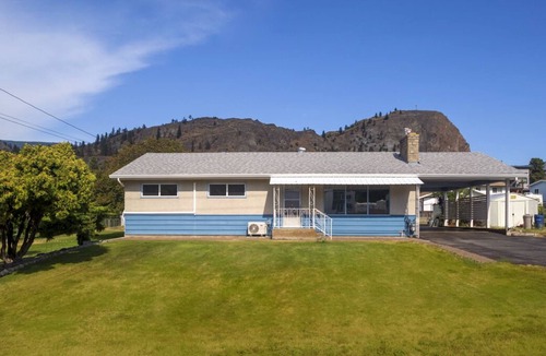 Okanagan-Similkameen House | Beach House