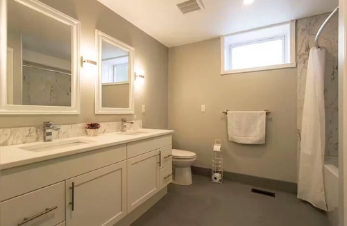 North End House | Beautiful Views Backing onto Knox Mountain