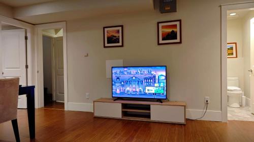 Burnaby Villa | Bright 3-Bedroom Basement Suite with Separate Entrance