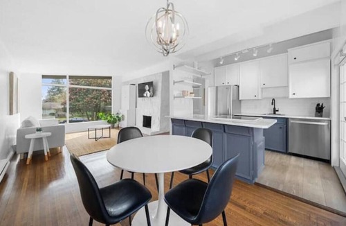 Central Lonsdale House | Bright 4BR Home + Huge Yard | Walk to Lonsdale