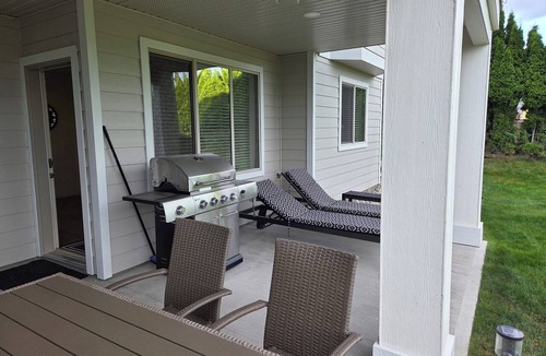 Southwest Mission House | Bright, new and quiet suite that is pet friendly.