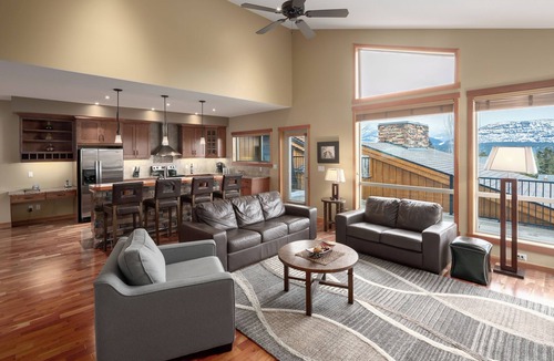 East Kootenay House | Residences 3 Bedroom Bugaboo Plus Condo: Unit 15