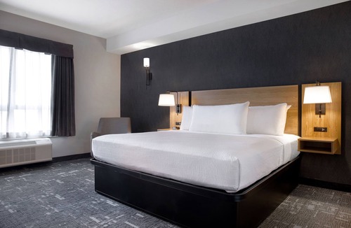Cochrane Hotel | Canalta Hotel Cochrane
