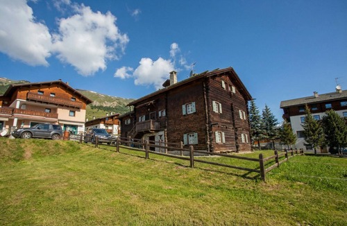 Valtellina Apartment | Chalet San Valentino, Livigno, Italy