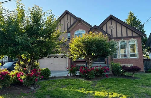 Newton House | Charming 4-bedroom house with WiFi and AC in Surrey