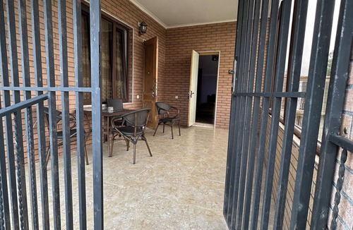 Kobuleti House | Charming 6-bedroom house with AC in Kobuleti