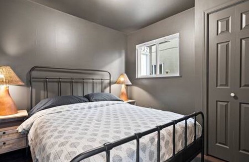 Riley Park House | Chic 2BR Mount Pleasant Suite Near Downtown