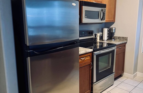 Downtown Edmonton House | Chic Downtown Suite w/AC & Parking | Near Rogers