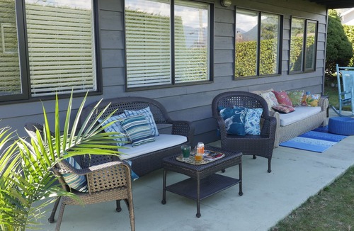 Dollarton House | Close to Deep Cove and Mount Seymour, North Vancouver, BC