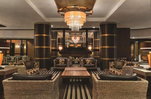 Downtown Edmonton Hotel | Coast Edmonton Plaza Hotel by APA