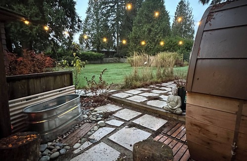 Dollarton House | Coastal retreat - Deep Cove: 2-Bedroom w/sauna & cold plunge
