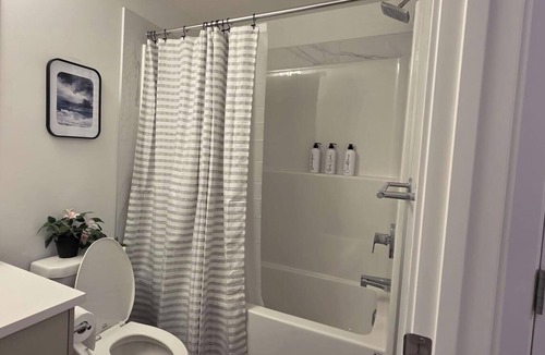 Airdrie Apartment | CobbleBrook Executive Suites; family Friendly