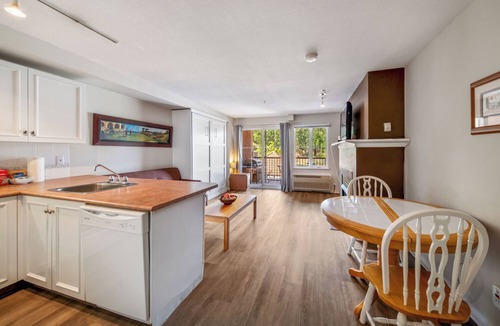 Quail Ridge Apartment | Comforts of Home! - 210A