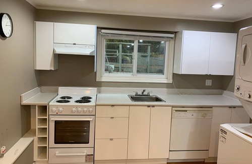 Canyon Heights House | Cozy 1bdr guest suite at the heart of North Vancouver