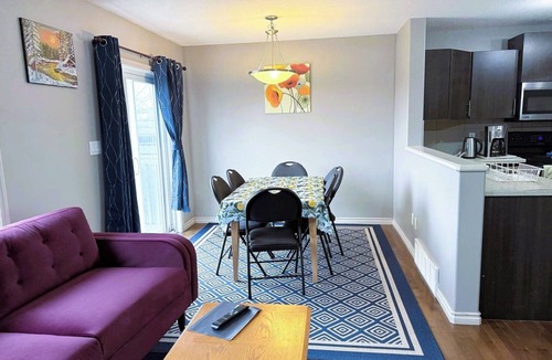 Southeast Edmonton House | Cozy 2-Bedroom Duplex with 4 Beds Near Henday & Shops