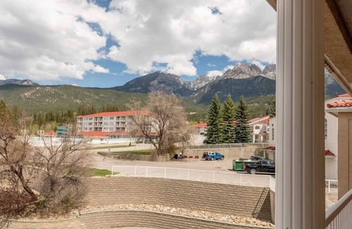 East Kootenay Condo | Cozy Fairmont Hot Springs 1BR Condo BC Registration PM493078643