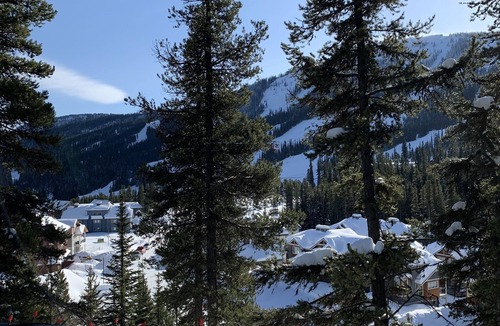 Apex Mountain Condo | Cozy Family Sized ski retreat at Apex Mountain.