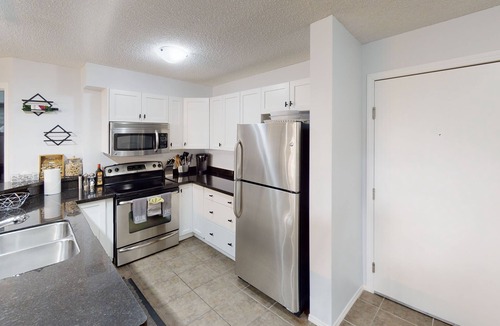 Invermere Condo | Cozy Lakeview Condo