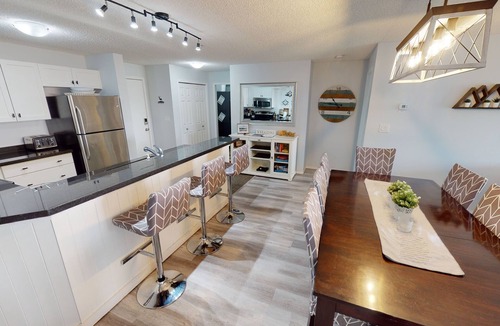 Invermere Condo | Cozy Lakeview Condo