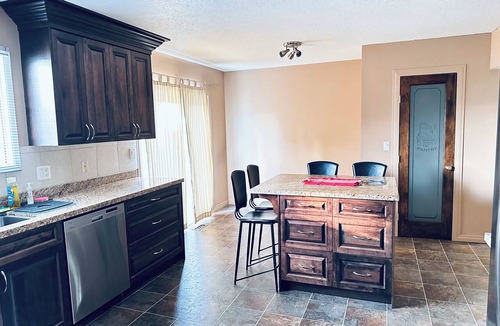 Williams Lake House | Cozy Rural Retreat | 3BR Home for Families & Friends