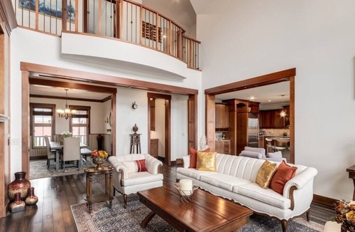 Calgary House | "Crestridge Mansion" 5BR Home w/Pool Table!