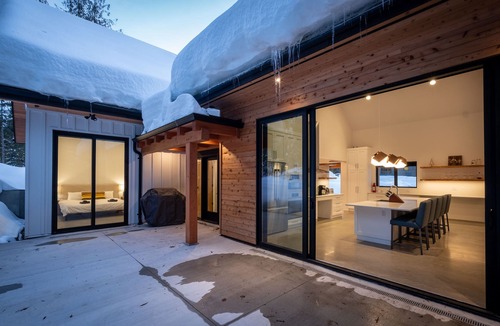 Revelstoke House | Custom accessible home only 5 minutes to Revelstoke Mountain Resort