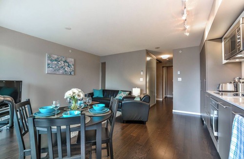 Central Apartment | D35 -1 Bedroom Downtown Vancouver
