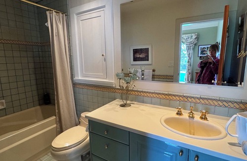 Juan de Fuca Electoral Area Bed & Breakfast | DAYDREAM SUITE Charming waterfront en suite with private hot tub.
