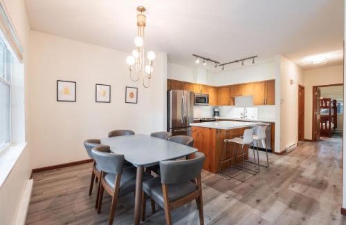 Blueberry Hill House | Deer Run 204 by Outpost Whistler