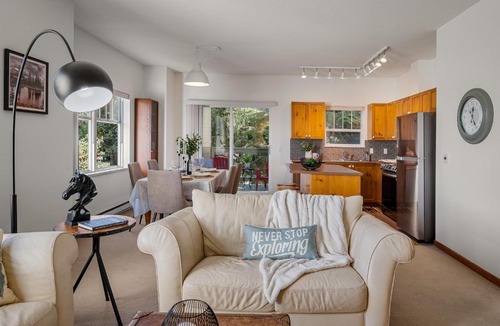 Blueberry Hill Apartment | Desirable Blueberry Hill
