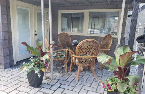 South Central House | Downtown Beach Charming Heritage Beach House nLicence #4083434