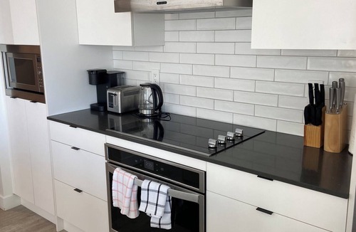 Downtown Kelowna Condo | DOWNTOWN LAKEVIEW LUXE, Kelowna, British Columbia