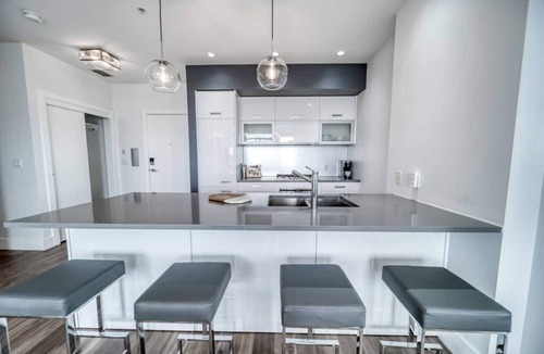 Richmond Condo | DT Views from Every Room - XL Private Patio, AC