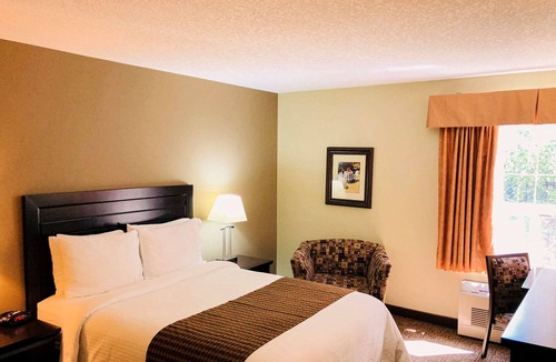 Okotoks Hotel | Econo Lodge