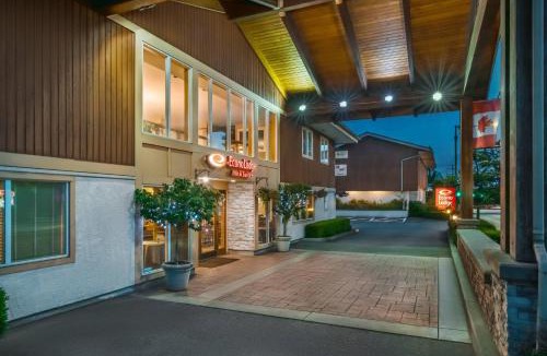 Pemberton Heights Hotel | Econo Lodge Inn & Suites