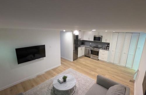 North Vancouver House | Entire Garden Suite in North Vancouver