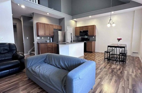 Southwest Edmonton House | Entire luxury townhouse - upscale Terwillegar area - Almost 1800 sq ft!